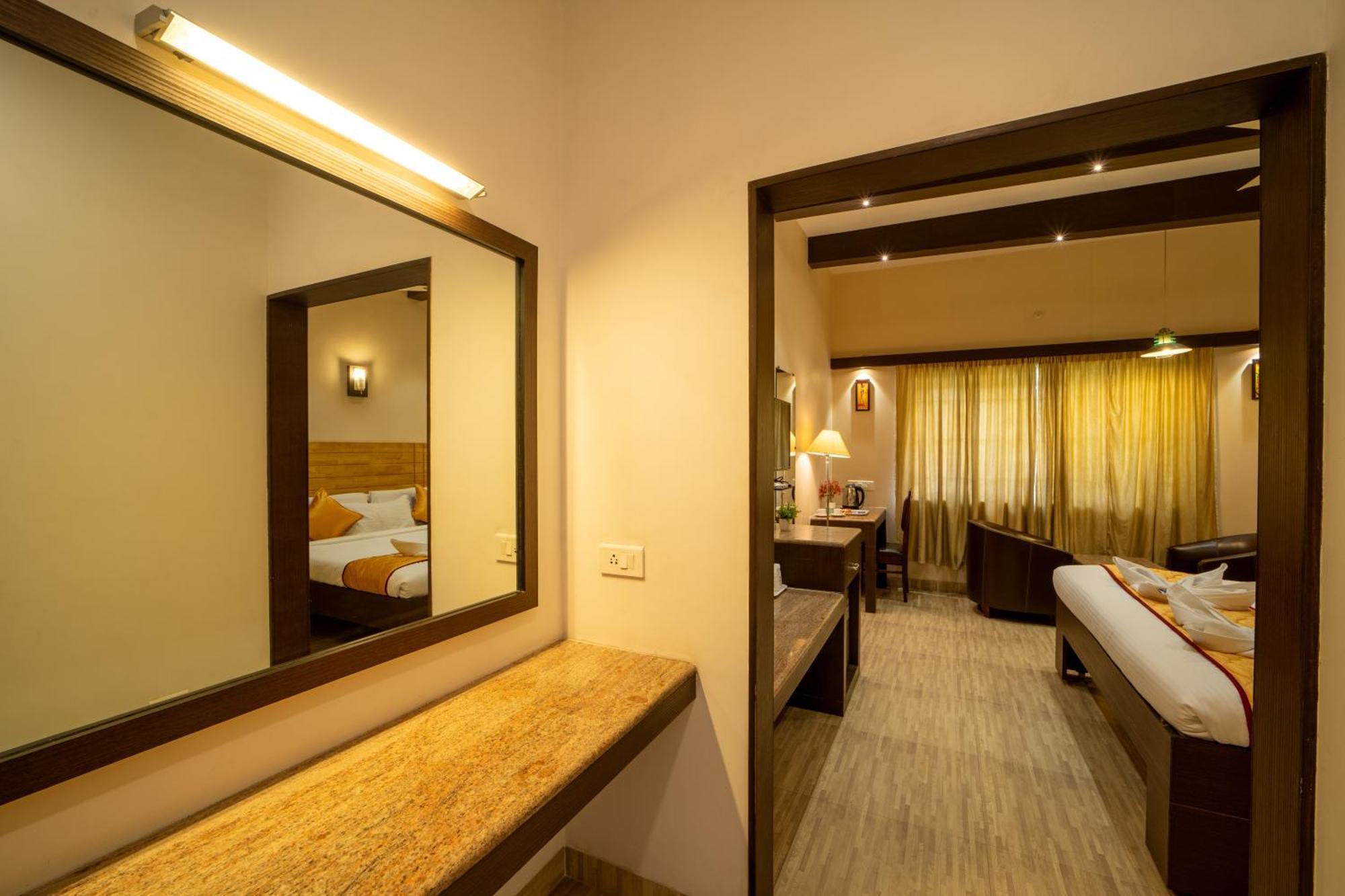 Yagappa Residency Hotel Thanjavur Exterior photo